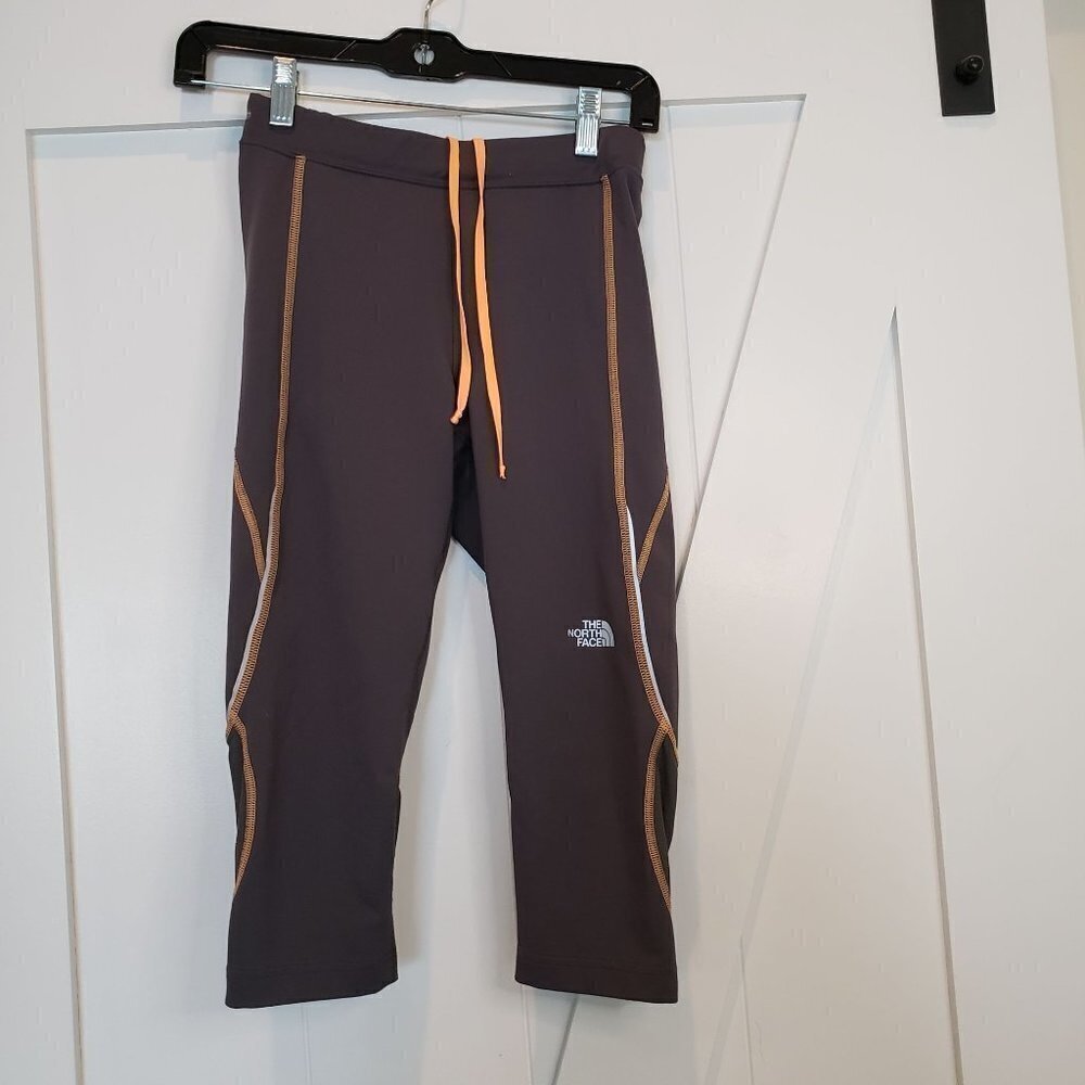 THE North Face Gym Grey Pants Capris Vapor Wick Size‎ Small